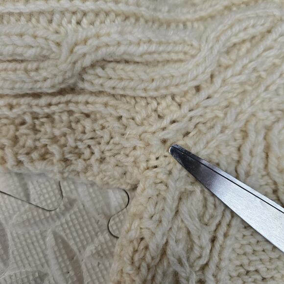 VTG Irish Knit Fisherman Sweater 100% Wool Cardigan Ivory Chunky Womens XS Small - Picture 6 of 10